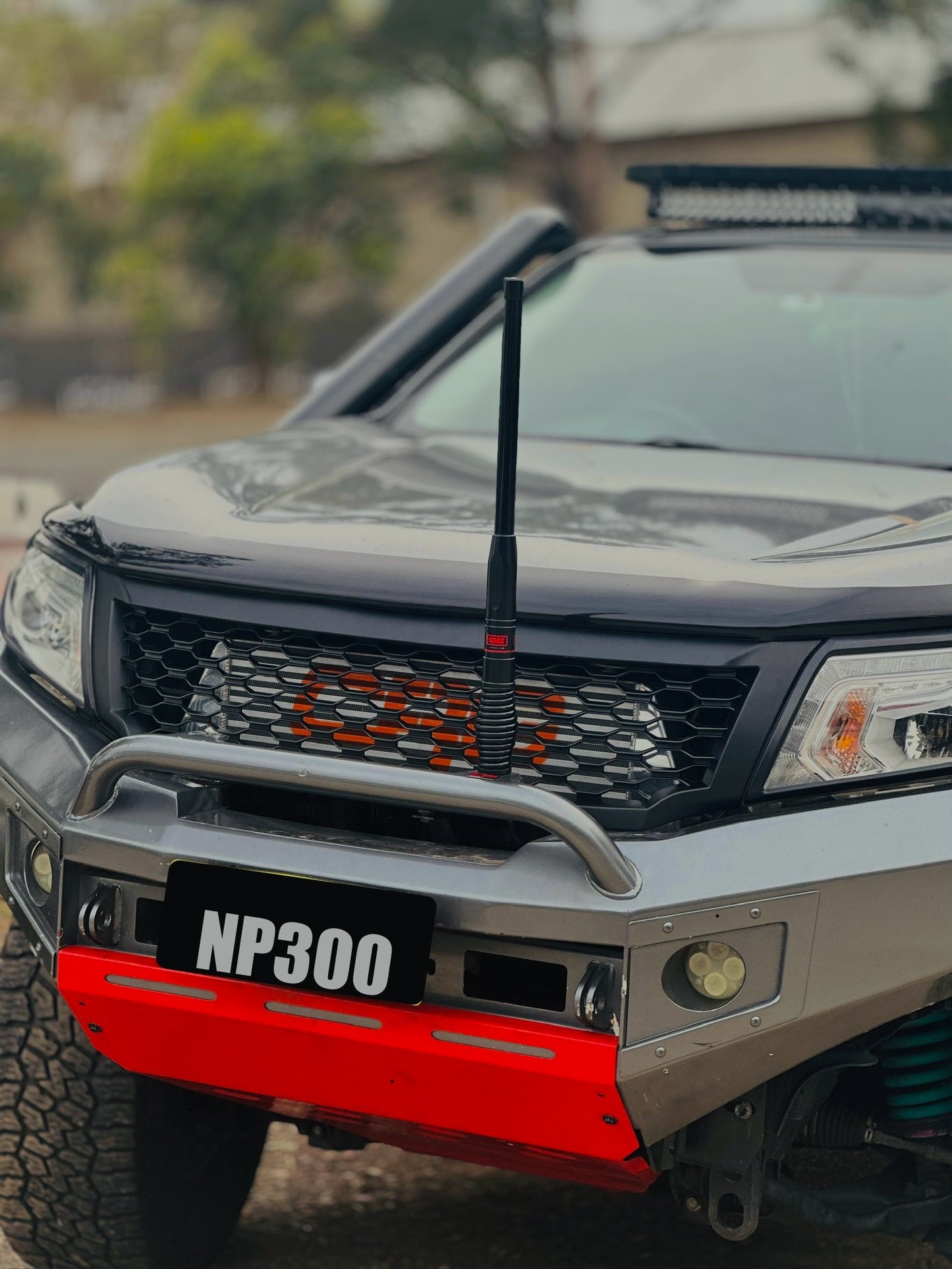 NISSAN NAVARA NP300 D23 MESH ROBUST GRILL - SUITS 2015-2020 - AFTERMARKET