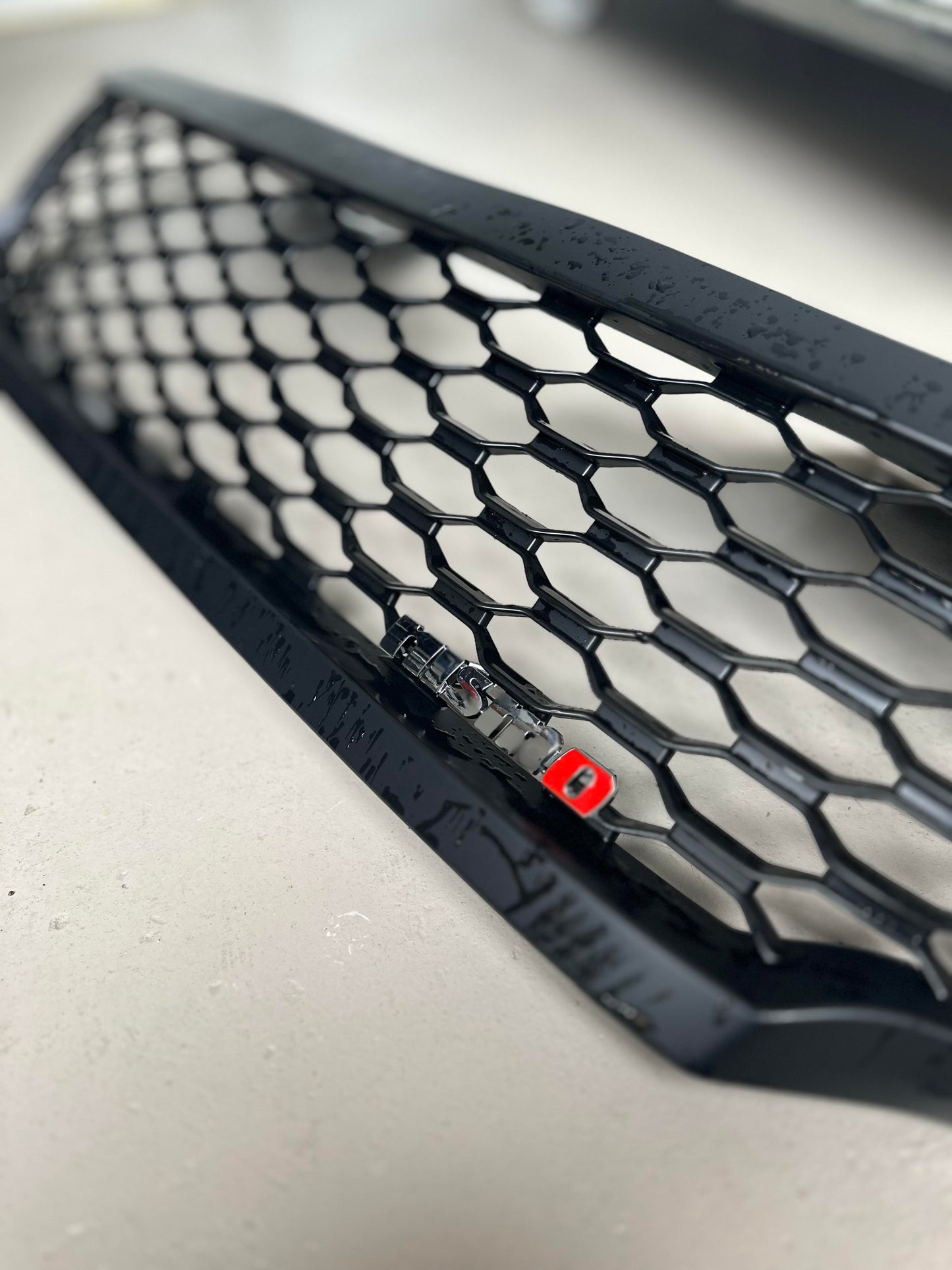 NISSAN NAVARA NP300 D23 MESH ROBUST GRILL - SUITS 2015-2020 - AFTERMARKET